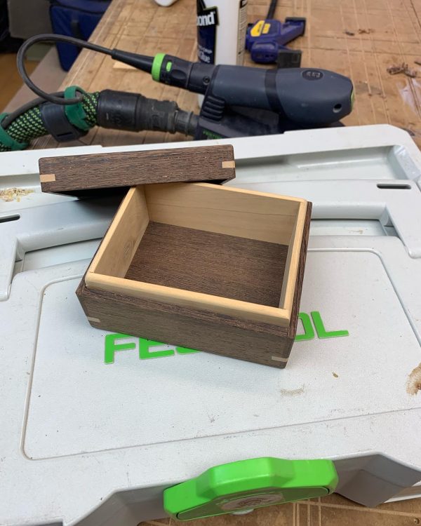 ac5efc7b-d985-410b-8566-578aee0dea78-1